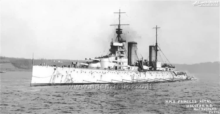 HMS Princess Royal (1911) Navi da guerra HMS Princess Royal 1911 incrociatore in rada ad Halifax
