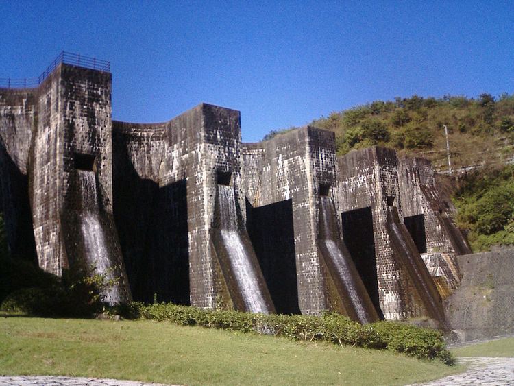Hōnen'ike Dam
