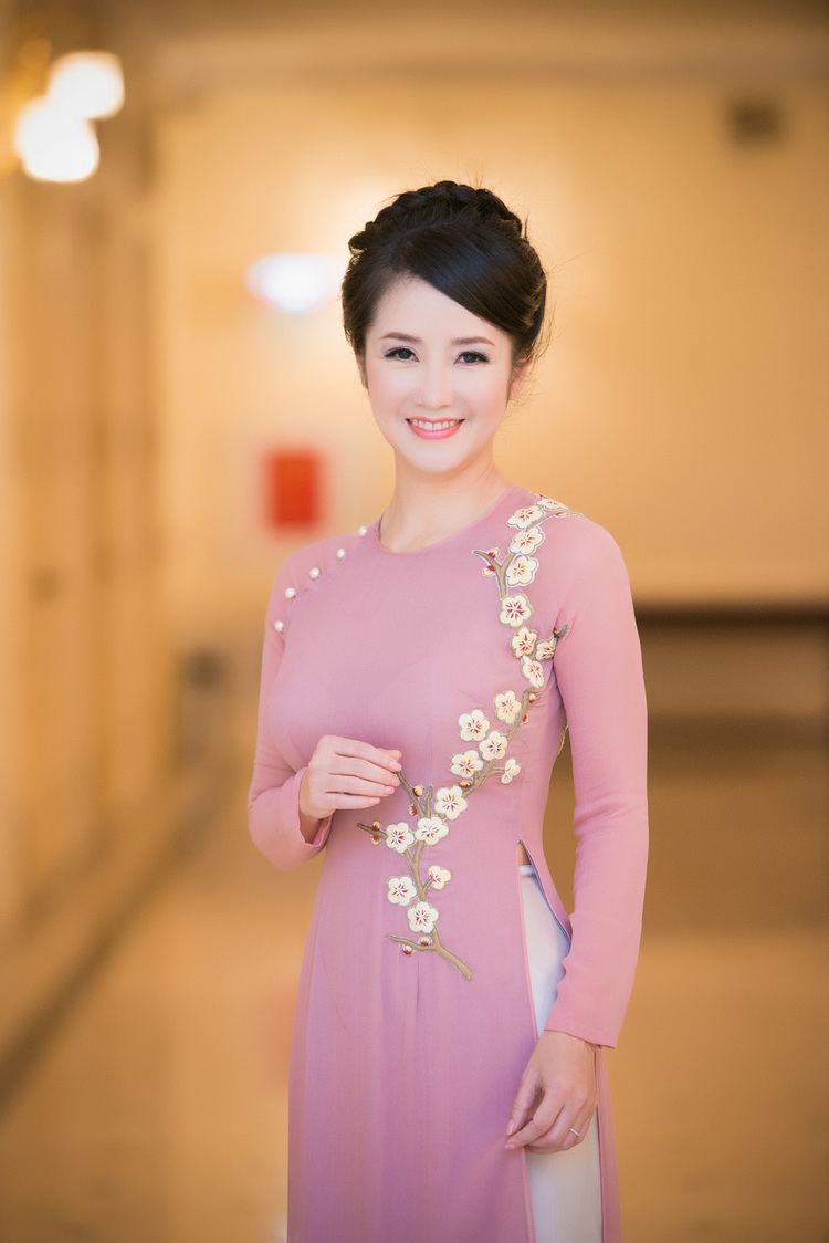 Hồng Nhung Tiu s Diva Hng Nhung