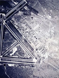 Hobbs Army Airfield httpsuploadwikimediaorgwikipediacommonsthu