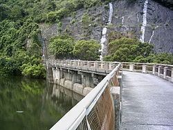 Hok Tau Reservoir httpsuploadwikimediaorgwikipediacommonsthu