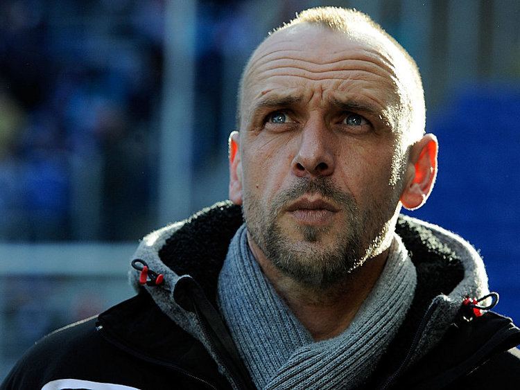 Holger Stanislawski FC besttigt Stanislawski bernimmt 2 Liga