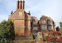 Hollingbourne Manor httpsuploadwikimediaorgwikipediacommonsthu