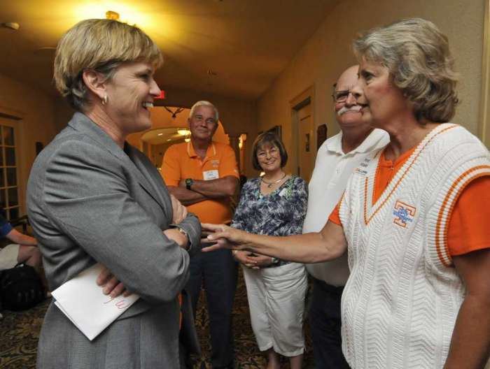 Holly Warlick New Lady Vols coach cherishes her ties to Jacksonville