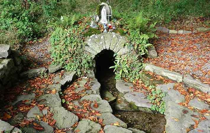 Holy well How to find a holy well in Ireland PHOTOS IrishCentralcom