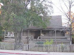 Home of Lola Montez httpsuploadwikimediaorgwikipediacommonsthu