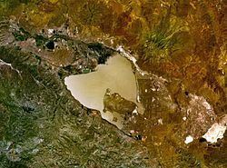 Honey Lake httpsuploadwikimediaorgwikipediacommonsthu