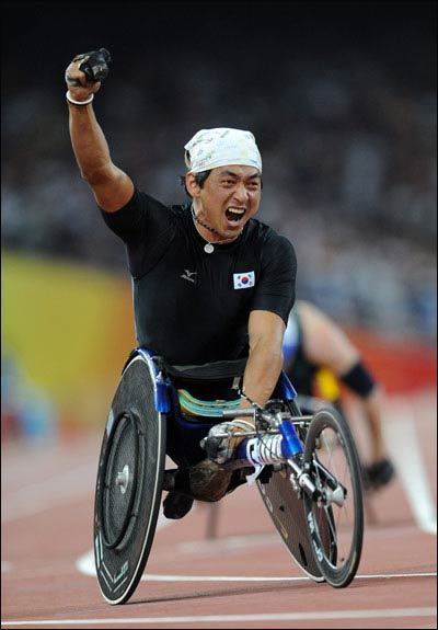 Hong Suk-man S Korean Hong Sukman Claims Title of Mens 400m T53China