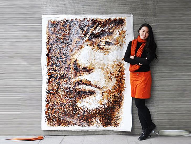 Hong Yi Hong Yi Paints an Incredible Portrait Using Coffee Stains