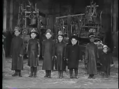 Hook and Ladder (1932 film) httpsiytimgcomvisaqpUAMzWHUhqdefaultjpg