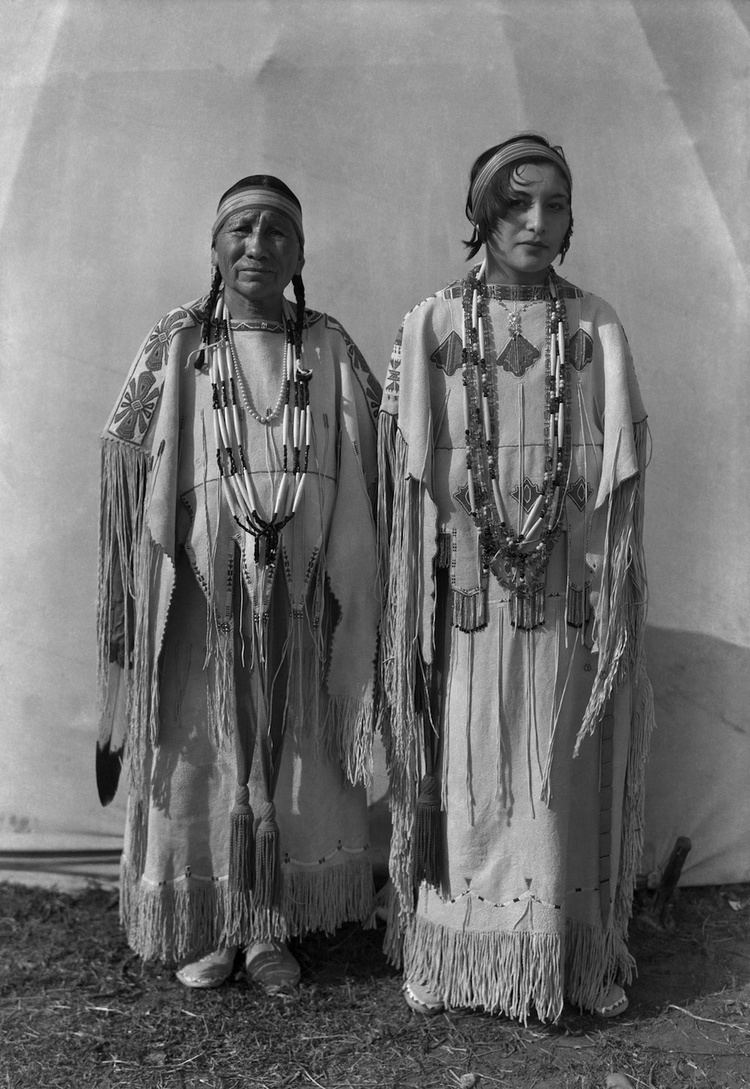 Horace Poolaw History of Native Americans in photography Horace