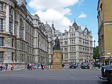 Horse Guards Avenue httpsuploadwikimediaorgwikipediacommonsthu
