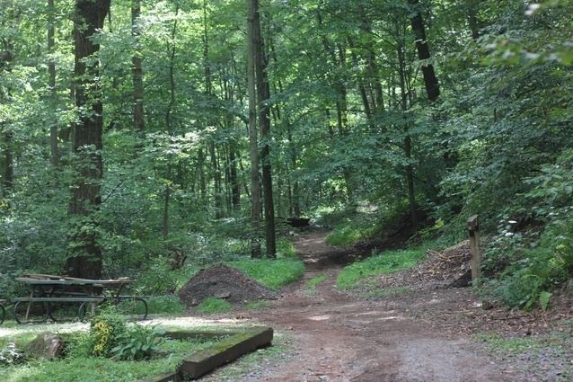 Horse-Shoe Trail HorseShoe Trail offers hikers a 5county tour Lifestyle