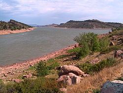 Horsetooth Reservoir httpsuploadwikimediaorgwikipediacommonsthu
