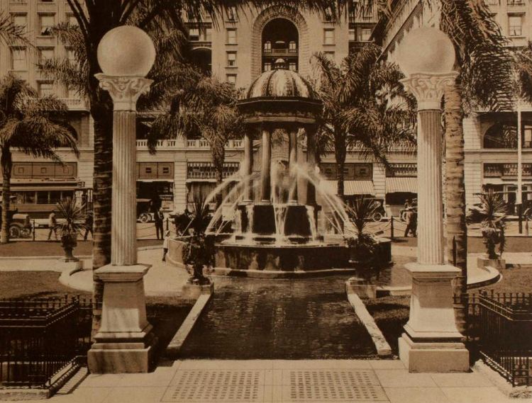Horton Plaza and Broadway Fountain