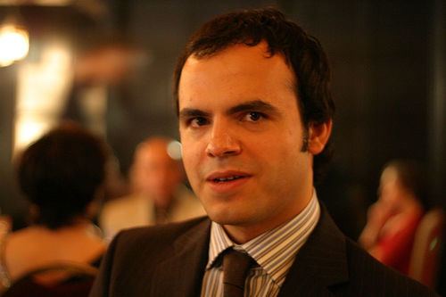 Hossein Derakhshan Iranian Blogger Hossein Derakhshan Sentenced to Over 19