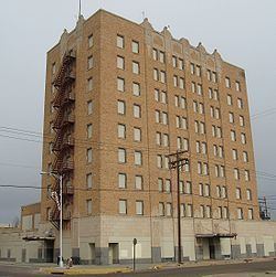 Hotel Clovis httpsuploadwikimediaorgwikipediacommonsthu