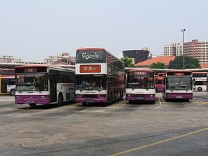 Hougang Central Bus Interchange httpsuploadwikimediaorgwikipediacommonsthu