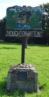 Houghton, Cambridgeshire httpsuploadwikimediaorgwikipediacommonsthu