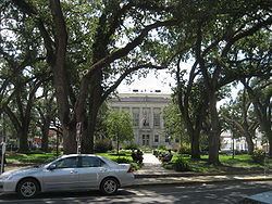 Houma, Louisiana httpsuploadwikimediaorgwikipediacommonsthu