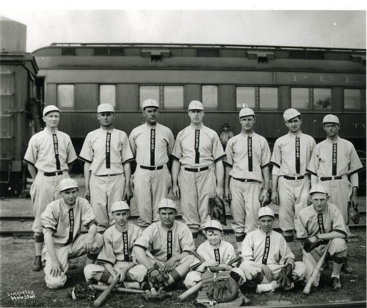 Houston Buffaloes Houston Buffs The Pecan Park Eagle Page 6