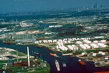 Houston Ship Channel httpsuploadwikimediaorgwikipediacommonsthu