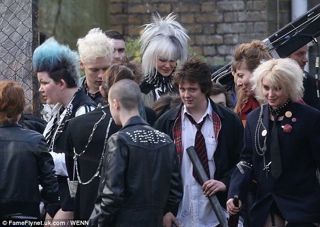 How to Talk to Girls at Parties (film) Nicole Kidman dresses as an punk alien on set of new movie Daily