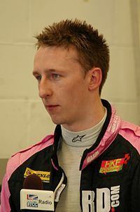 Howard Fuller (racing driver) httpsuploadwikimediaorgwikipediacommonsthu