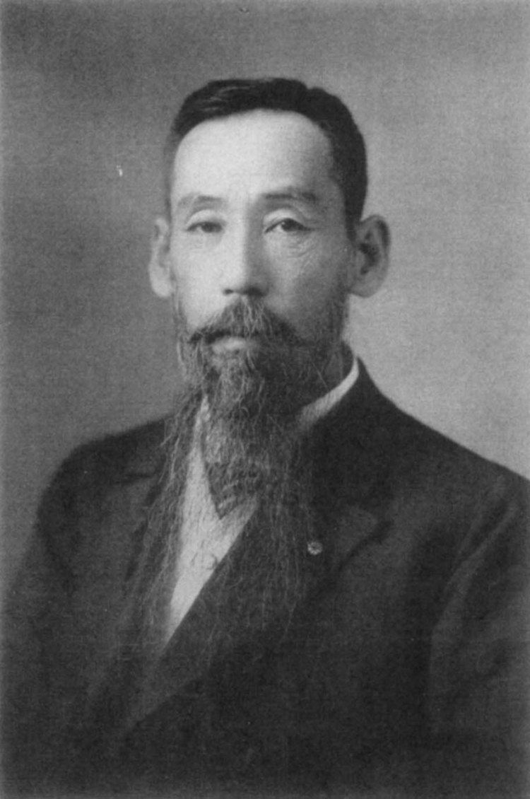 Hozumi Yatsuka httpsuploadwikimediaorgwikipediacommons11
