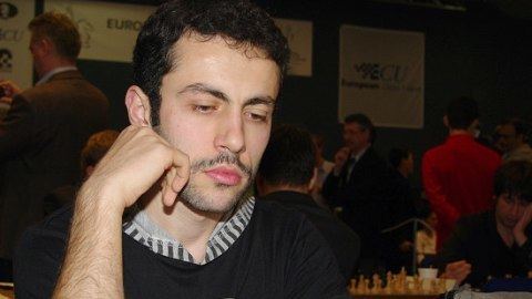 Hrant Melkumyan GM Hrant Melkumyan is 2011 European Blitz Champion Chessdom