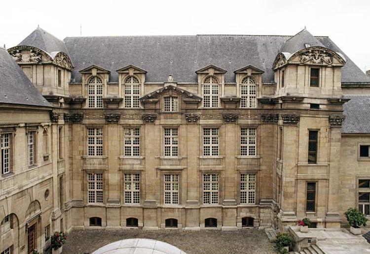 Hôtel d'Angoulême Lamoignon uploadwikimediaorgwikipediacommonsdd3Faade