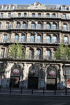 Hôtel Louvre et Paix httpsuploadwikimediaorgwikipediacommonsthu