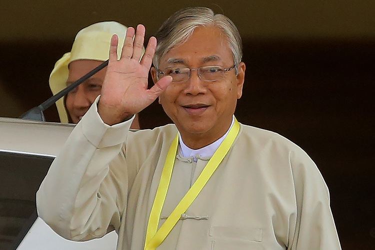 Htin Kyaw Htin Kyaw set to take over as Myanmar39s first civilian leader in decades