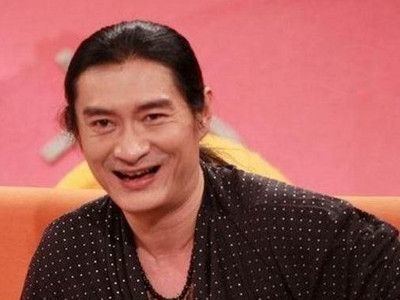 Huang An (singer) Huang An defends his stance on flagwaving issue
