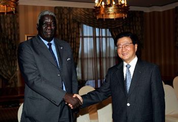 Huang Ju Huang Ju Holds Talks with Botswanan President