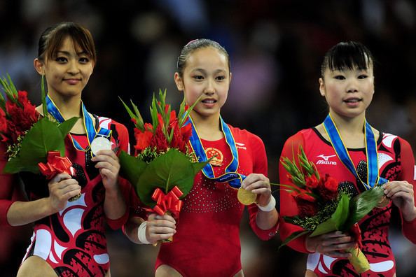 Huang Qiushuang Huang Qiushuang Photos Photos 16th Asian Games Day 4 Gymnastics
