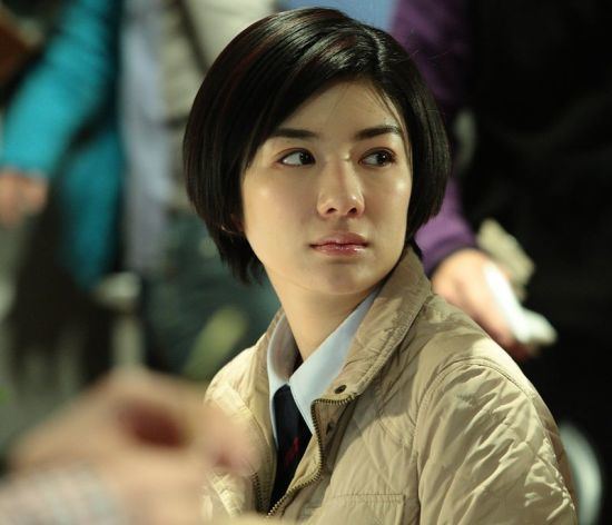 Huang Yi (actress) hkmdbcomdbimagespeople16762CrystalHuangYi23