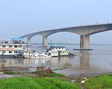 Huangshi Yangtze River Bridge httpsuploadwikimediaorgwikipediacommonsthu