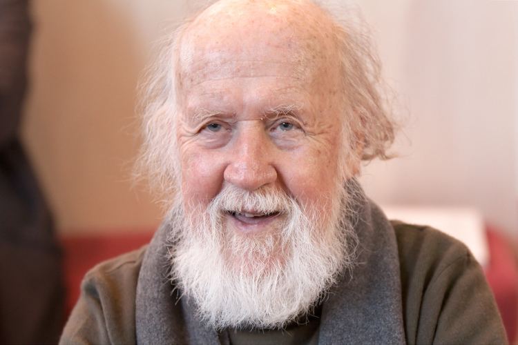 Hubert Reeves httpsuploadwikimediaorgwikipediacommons99