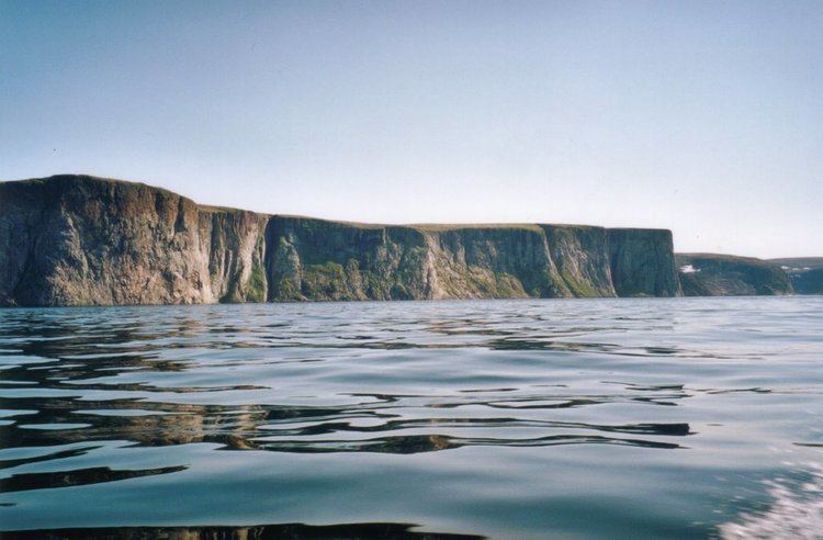 Hudson Strait Panoramio Photo of cliff on hudson strait