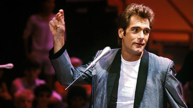 Huey Lewis Huey Lewis American singer and actor born to Polish mother Maria
