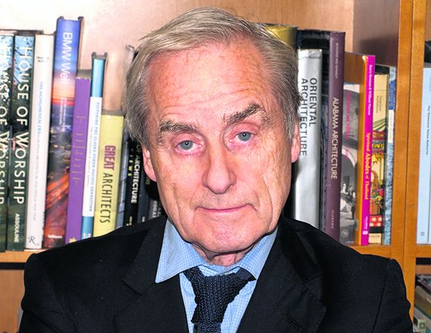 Hugh Cudlipp Arts London News Journalism legend Sir Harold Evans to