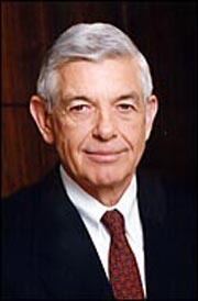 Hugh McColl wwwhistoryncorgimageslaureateshughmccolljrjpg