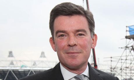 Hugh Robertson (politician) Hugh Robertson seeks 30 grassroots levy from sports39 TV