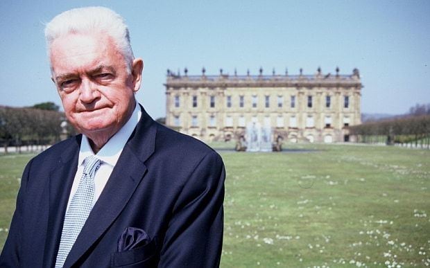 Hugh Scully Hugh Scully the former Antiques Roadshow presenter dies
