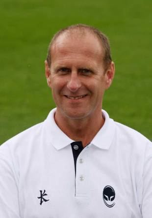 Hugh Watkins (referee) Welsh Rugby Referee Hugh Watkins resigns over 12week ban for Tweet