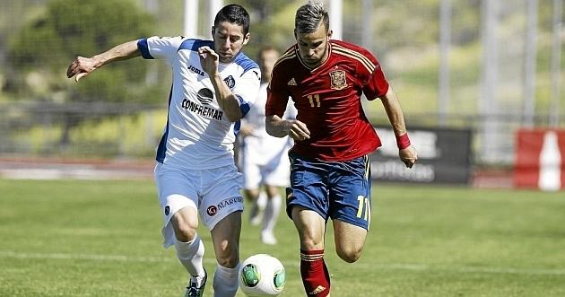 Hugo Fraile Hugo Fraile ya es jugador del Sporting por dos temporadas