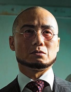 Hugo Strange httpsuploadwikimediaorgwikipediaenccdHug