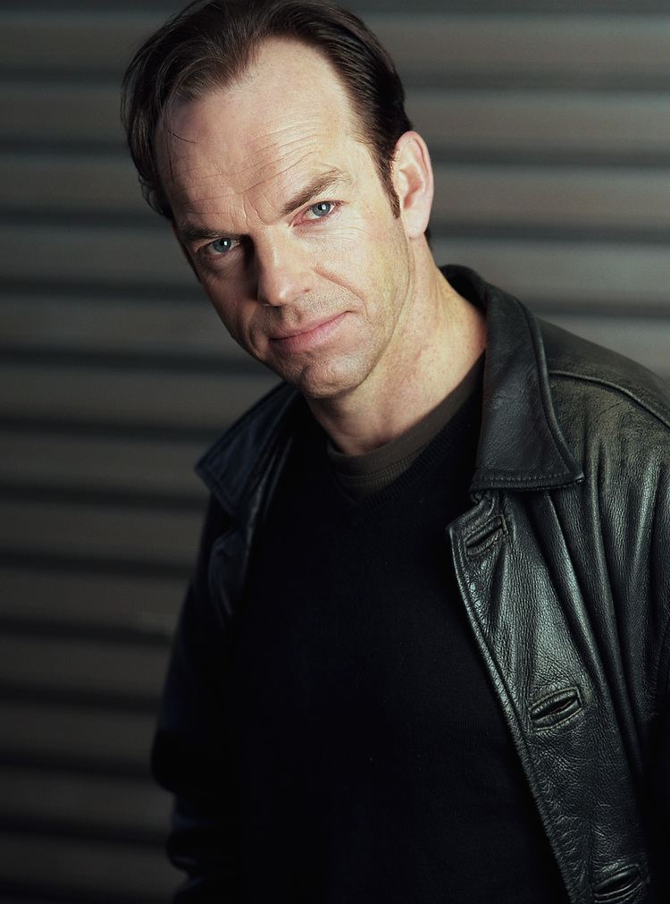 Hugo Weaving - Age, Family, Bio