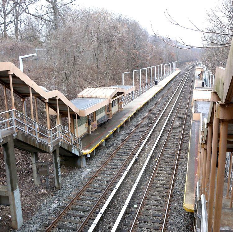 Huguenot (Staten Island Railway station)